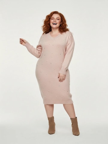 Shape Of You Kleid in Pink: Vorderseite