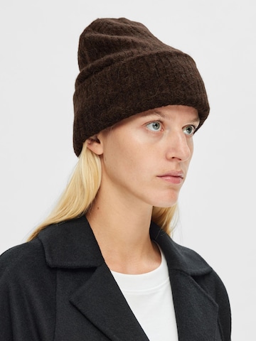 SELECTED FEMME Beanie in Brown