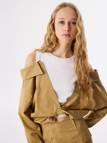 Twist Blouse in Brown