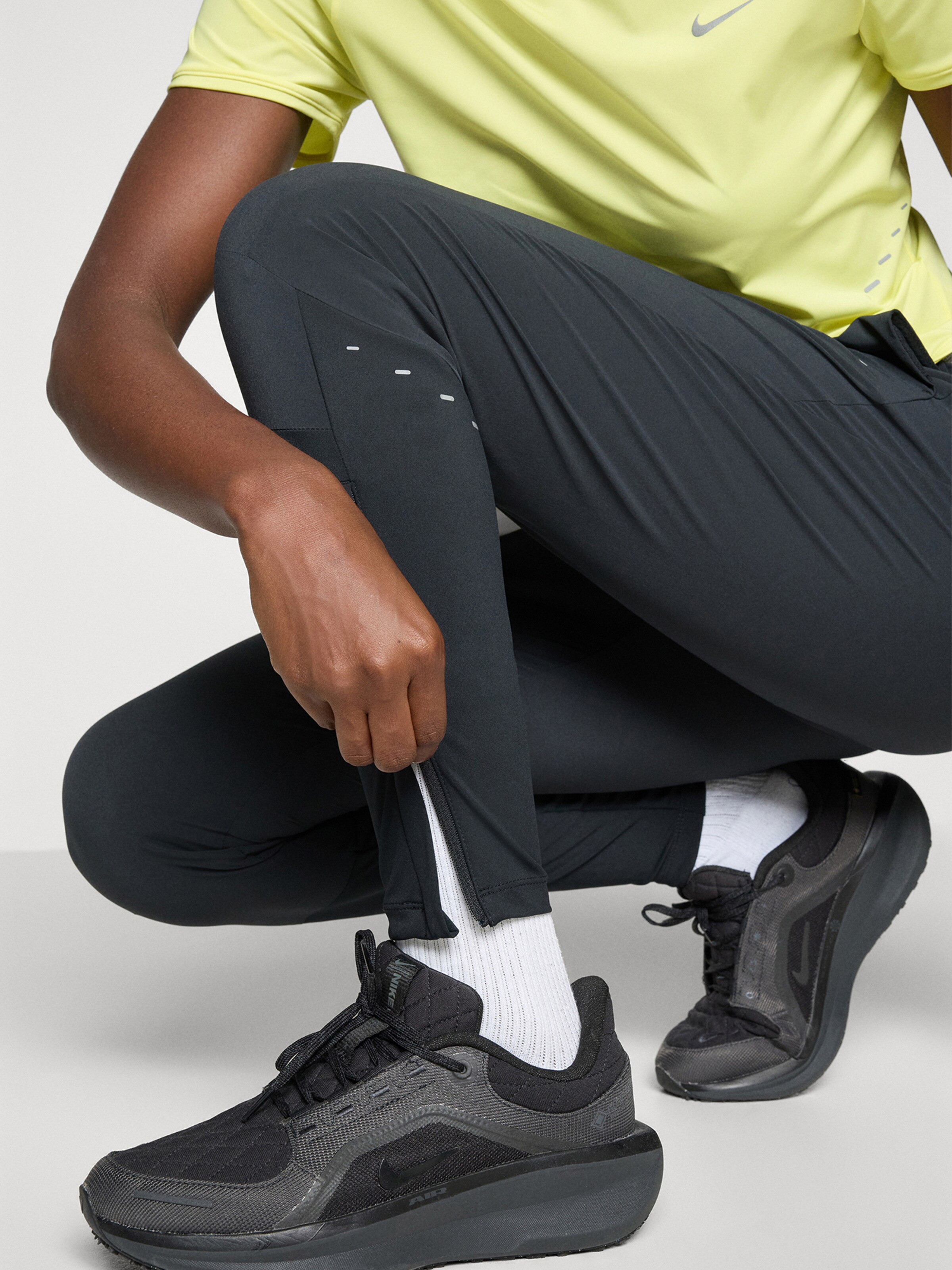 nike mens workout clothing