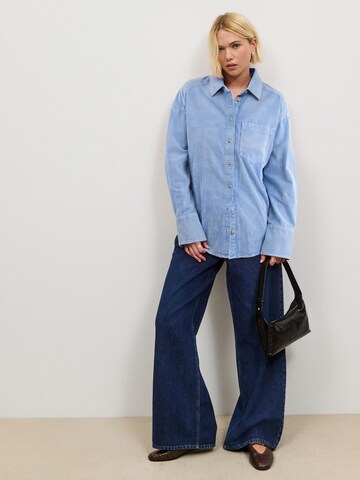 Next Blouse in Blue: front