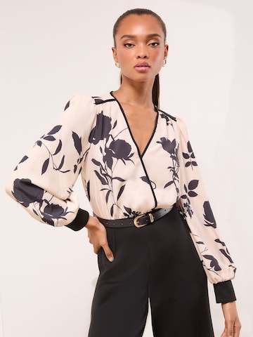 Lipsy Jumpsuit in Zwart