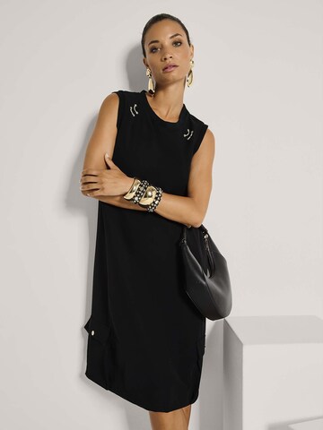 MADELEINE Jurk in Zwart