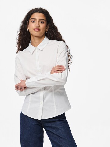 Camicia da donna 'PCSussi' di PIECES in bianco: frontale