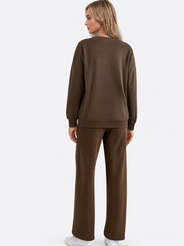 Lady Bersan Leisure suit in Brown
