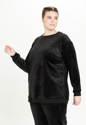 Q by Endurance Athletic Sweatshirt 'Cacee' in Black: front