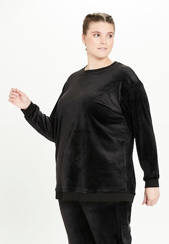 Q by Endurance Athletic Sweatshirt 'Cacee' in Black: front