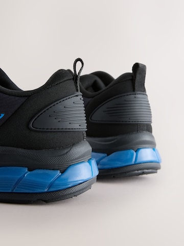 Next Кроссовки в Черный