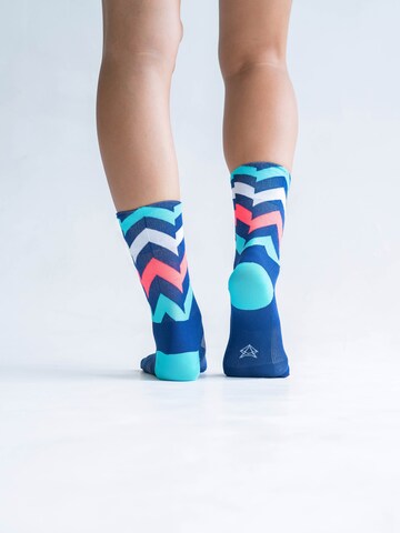 INCYLENCE Athletic Socks 'WAVES' in Blue