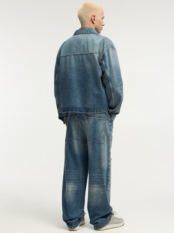 Pull&Bear Regular fit Prehodna jakna | modra barva