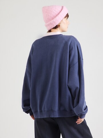 ARMEDANGELS - Sweatshirt em azul