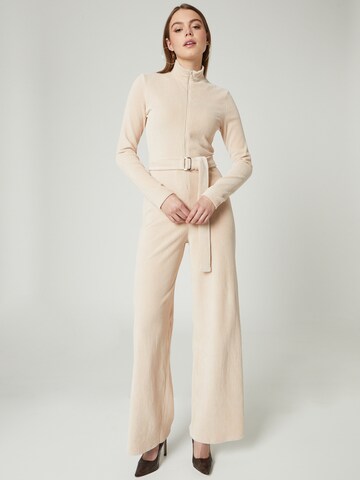 VIERVIER Jumpsuit 'Clara' i beige: framsida