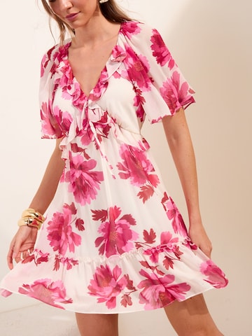 Friends Like These Mekko värissä beige