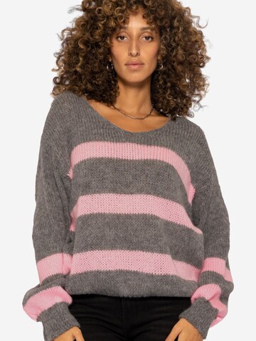SASSYCLASSY Sweter oversize w kolorze szary: przód