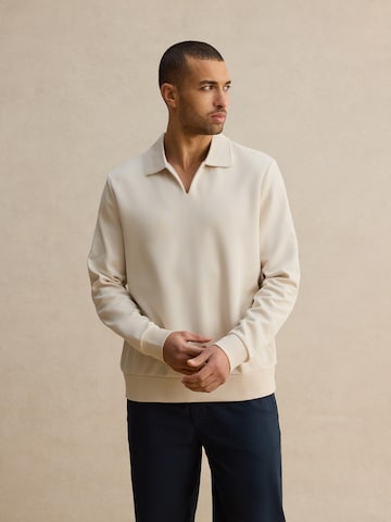 DAN FOX APPAREL Collegepaita 'Bruno' värissä valkoinen: etupuoli