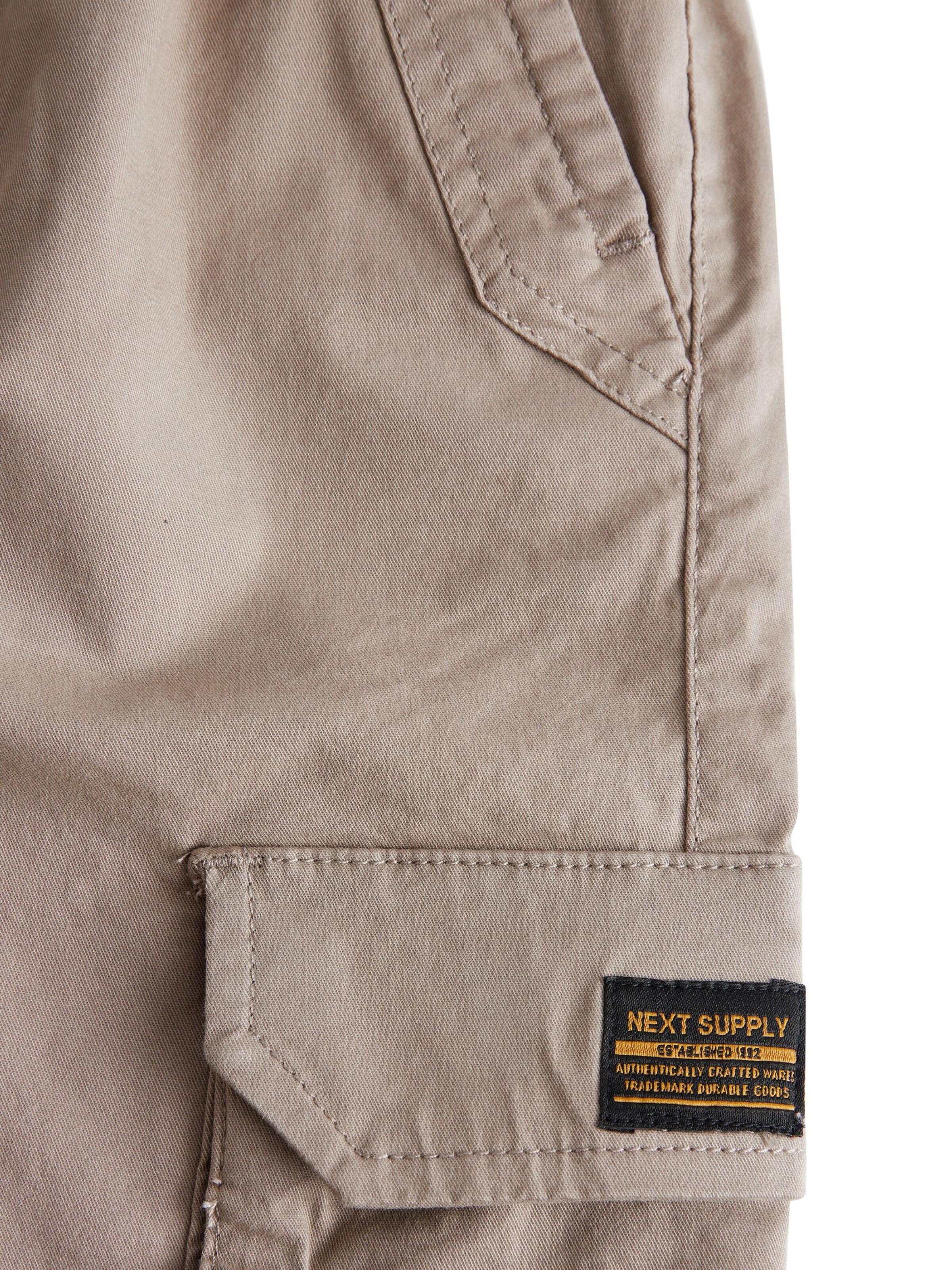 Next Tapered Παντελόνι σε μπεζ