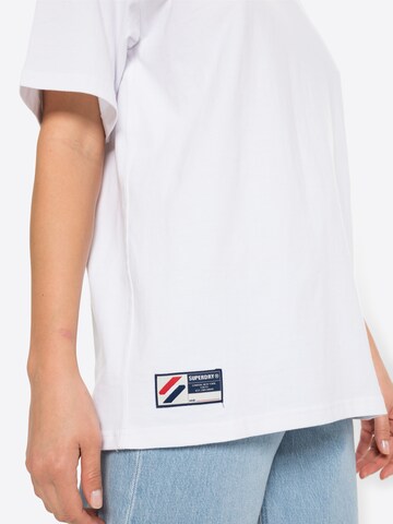 Tricou 'Mountain Sport' de la Superdry pe alb