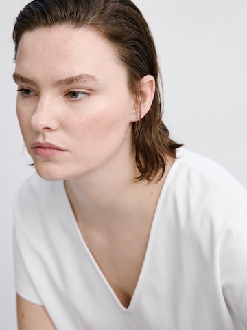 MANGO - Camiseta 'SEVIPI' en blanco