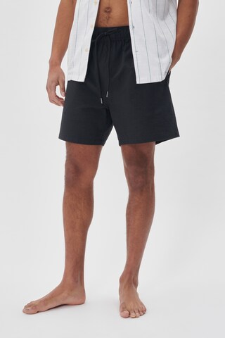 Matinique Badeshorts i sort: forside