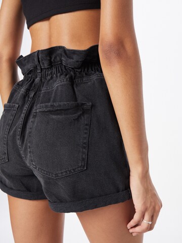 River Island Regular Shorts in Schwarz