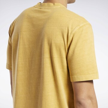 T-Shirt 'Natural Dye' Reebok en jaune