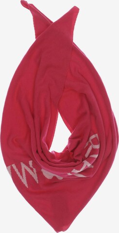 Riani Scarf & Wrap in One size in Pink: front