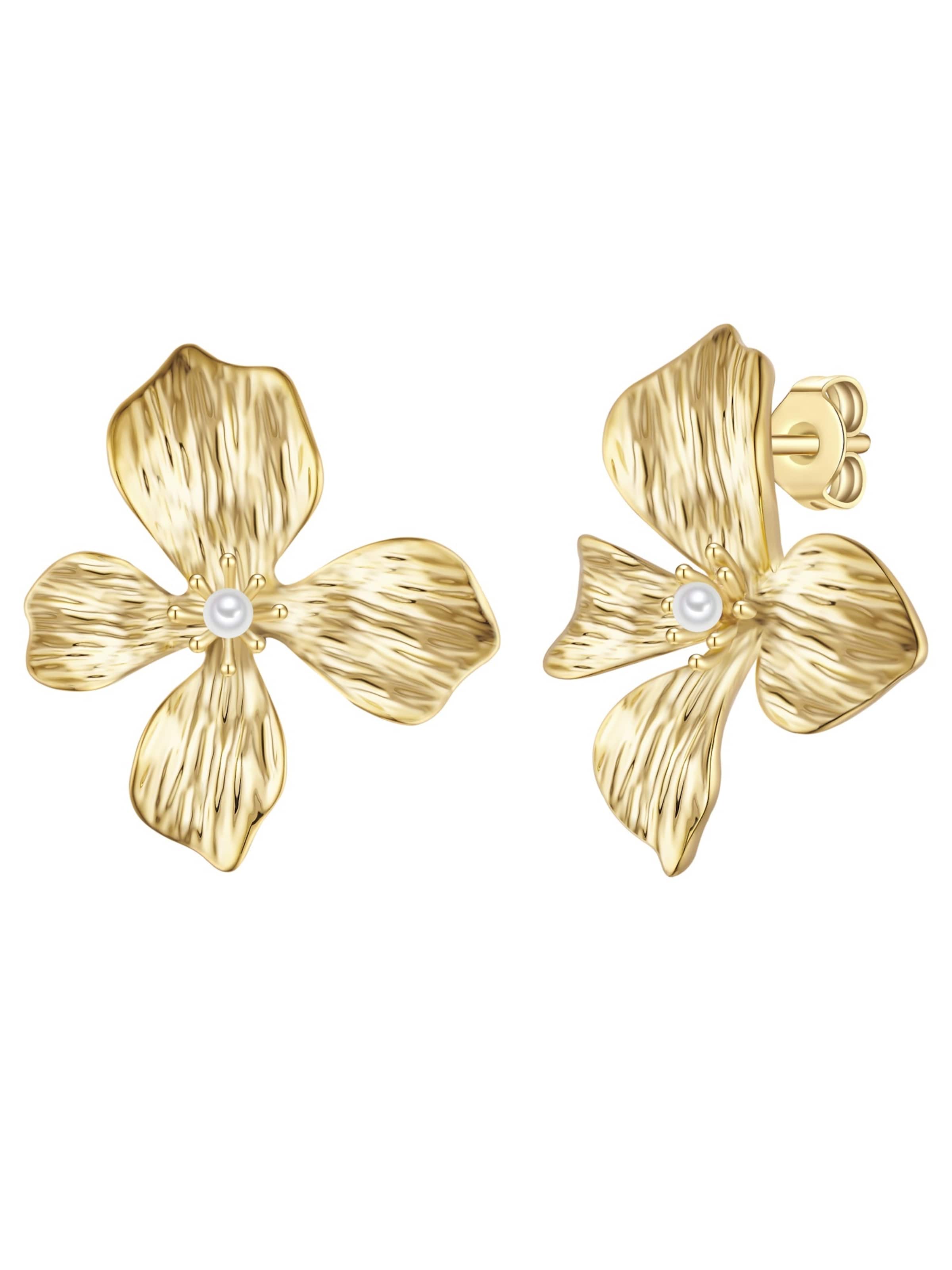Yokoamii Earrings in Gold: front