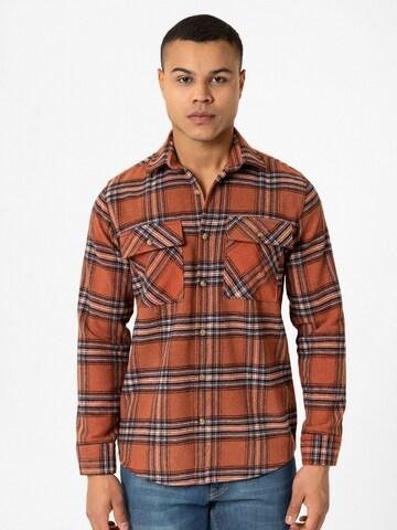 Coupe regular Chemise 'Salvatore' Williot en rouge : devant