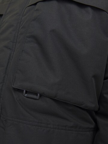 Jack & Jones Plus Winterparka in Zwart