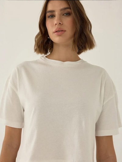 Hiccup Shirt in White, Item view