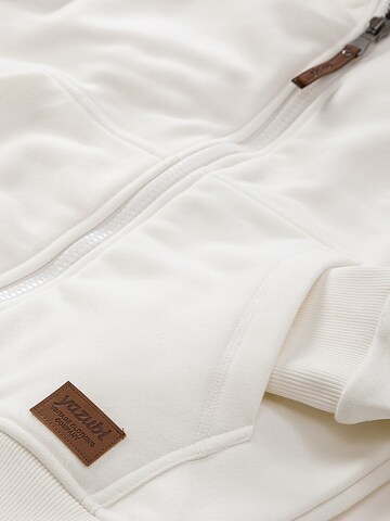 yazubi Sweatjacke 'Jacob' in Weiß