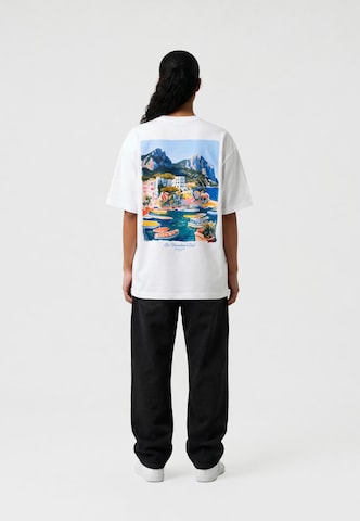 On Vacation Shirt in White