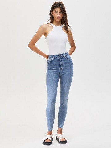 Pull&Bear Skinny Jeans in Blue: front