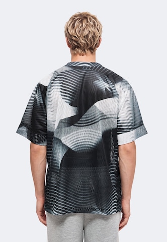 UNDER ARMOUR - Camiseta funcional en negro