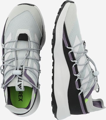 Chaussure basse 'Voyager 21' ADIDAS TERREX en vert