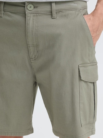 !Solid - regular Pantalón cargo ' SDMohan Stretch ' en verde