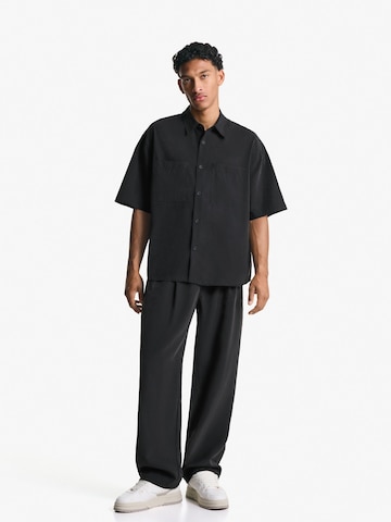 Bershka Comfort fit Button Up Shirt in Black