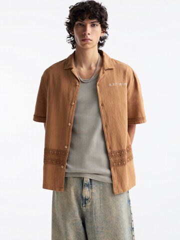 Pull&Bear Regular fit Button Up Shirt in Brown: front