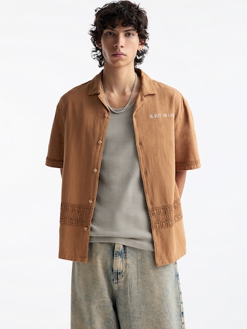 Pull&Bear Regular fit Button Up Shirt in Brown: front