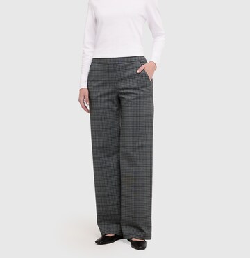 MAC Wide leg Pants in Grey: front