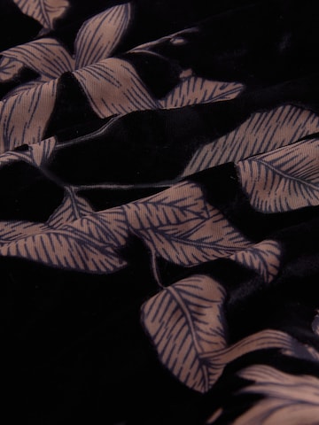 Next Kleid in Schwarz