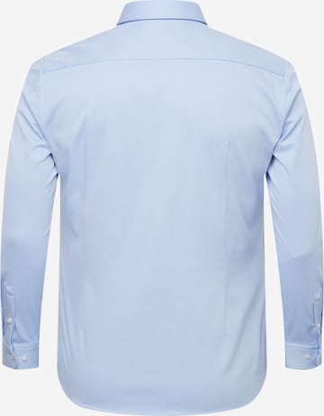 BOSS Black - Ajuste estrecho Camisa de negocios 'Hank' en azul