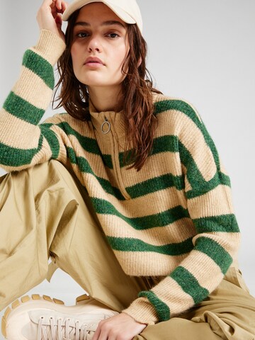 Noisy may Sweater 'NEW ALICE' in Green