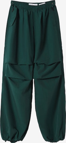 Bershka Loosefit Kalhoty – zelená: přední strana