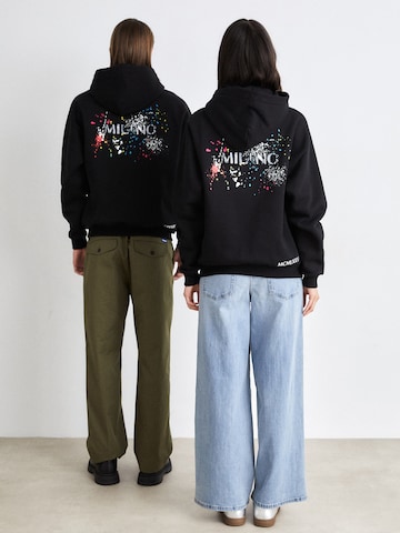 Carlo Colucci Collegepaita värissä musta