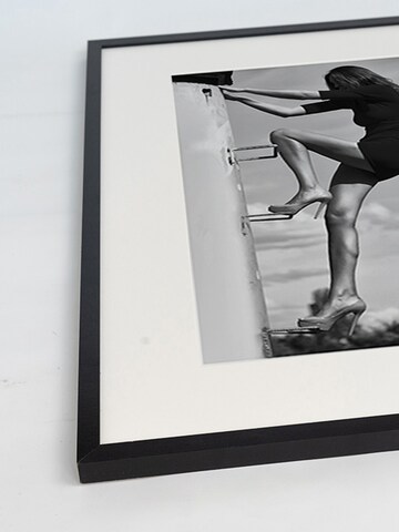 Liv Corday Image 'Fugitive' in Black