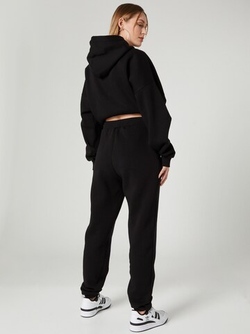 VIERVIER Tapered Pants 'Lenja' in Black