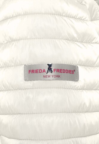 Frieda & Freddies NY Between-Season Jacket in Beige