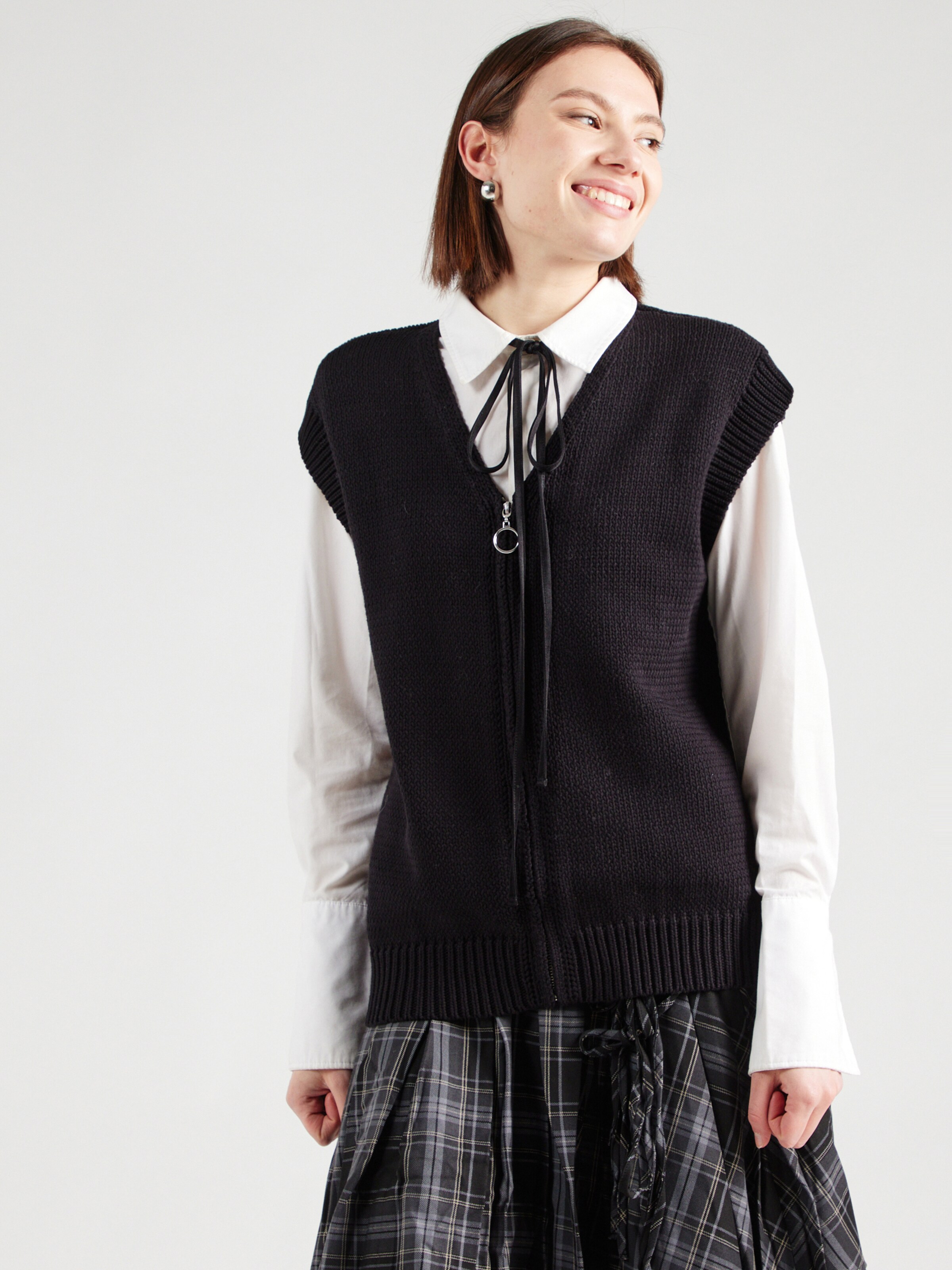 TOPSHOP Vestă tricotată pe Negru | ABOUT YOU