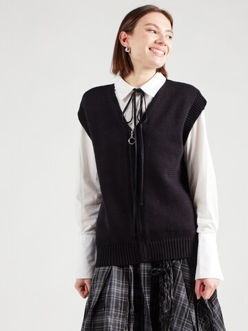 TOPSHOP Knitted vest in Black: front